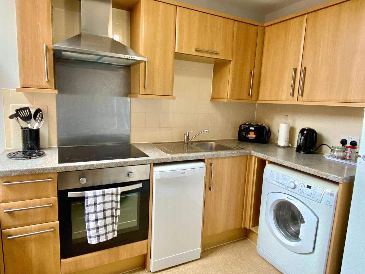 Beautiful Apartment - 5 Minute Walk To The Best Beach! - Great Location - Parking - Fast Wifi - Smart Tv - Newly Decorated - Sleeps Up To 4! Close To Bournemouth & Poole Town Centre Exteriér fotografie